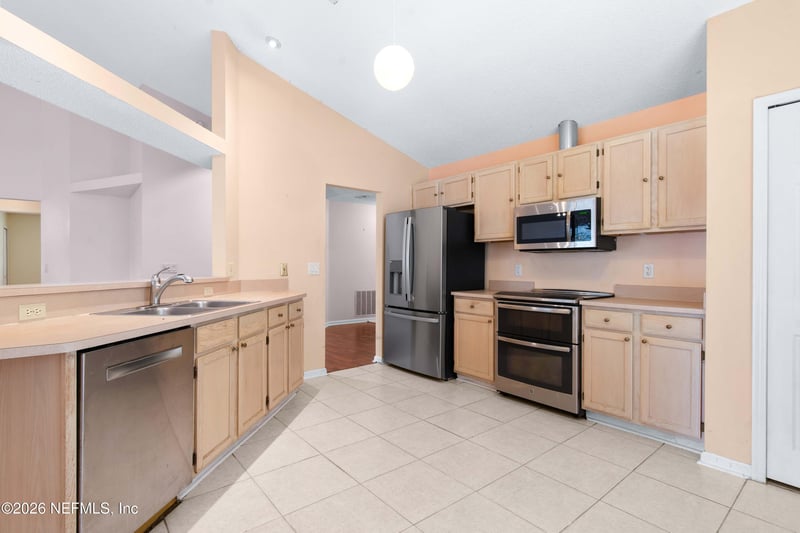 9633 E Pritmore Rd E, Jacksonville, FL 32257