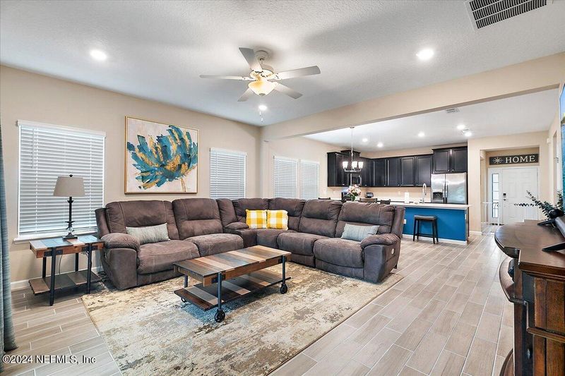 9647 Lemon Grass Ln, Jacksonville, FL 32219