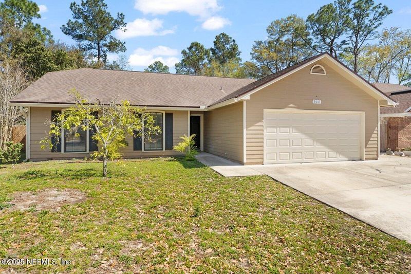 9661 Bayou Bluff Dr, Jacksonville, FL 32257