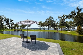97 Oak Park Dr, St Johns, FL 32259