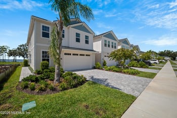 97 Oak Park Dr, St Johns, FL 32259