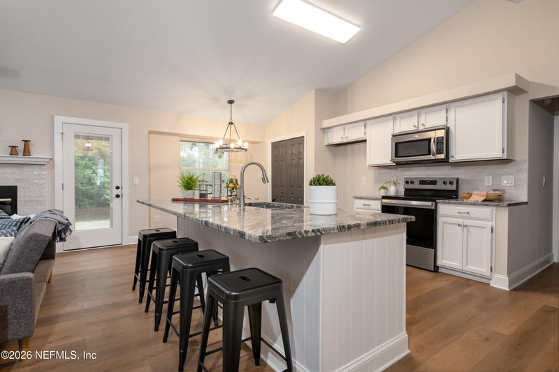 9711 Bayou Bluff Dr, Jacksonville, FL 32257