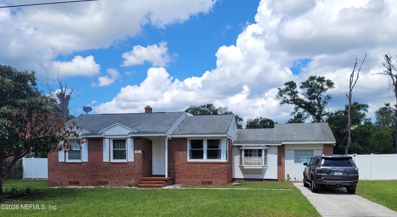 9721 Kline Rd, Jacksonville, FL 32246