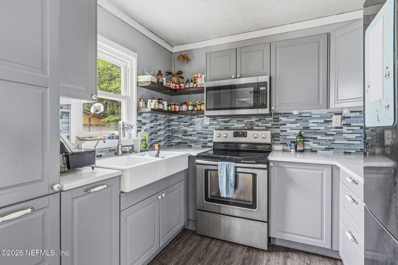 9724 Macarthur Ct S, Jacksonville, FL 32246