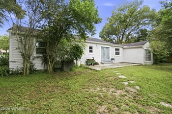 9724 Macarthur Ct S, Jacksonville, FL 32246