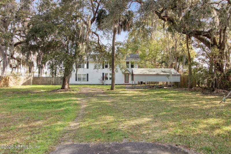 9729 Carbondale Dr E, Jacksonville, FL 32208