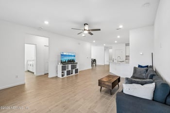 9729 Gaynor Cir, Jacksonville, FL 32219