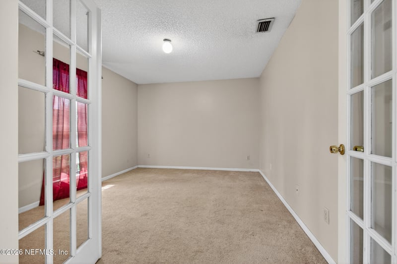 9733 N Peabody Dr, Jacksonville, FL 32221