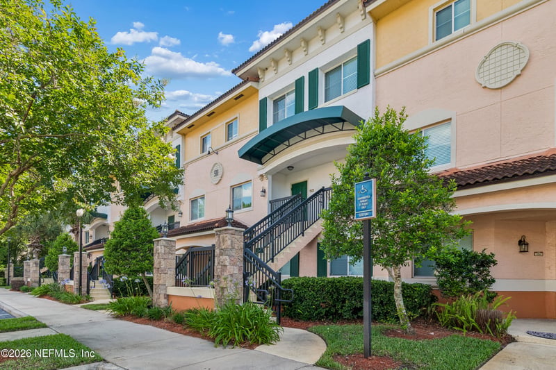 9745 Touchton Rd #527, Jacksonville, FL 32246