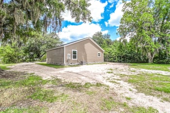 9765 S Glen Ave, Glen St Mary, FL 32040