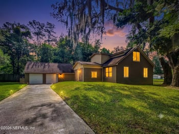 9777 Carbondale Dr W, Jacksonville, FL 32208
