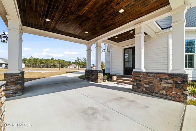 9805 Kings Crossing Dr, Jacksonville, FL 32219