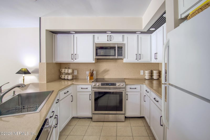 9806 Moorings Dr, Jacksonville, FL 32257