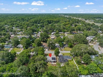 9823 Eve Dr N, Jacksonville, FL 32246