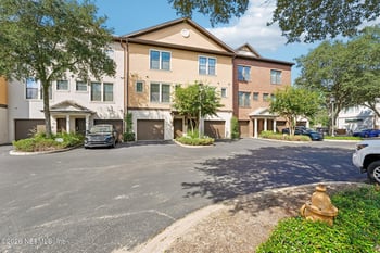 9823 Tapestry Park Cir #204, Jacksonville, FL 32246