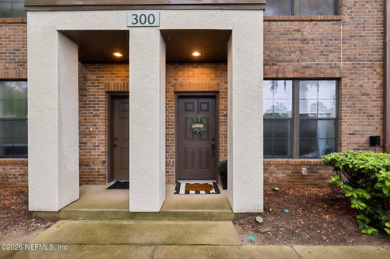9823 Tapestry Park Cir #303, Jacksonville, FL 32246