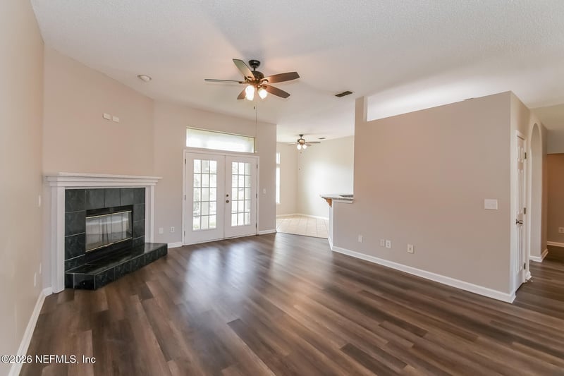 9837 Oxford Station Dr, Jacksonville, FL 32221