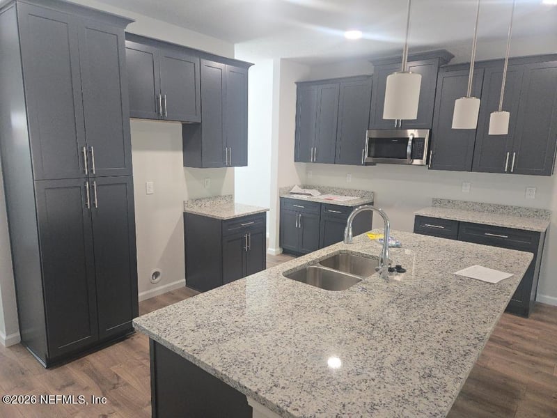 985 Noah Rd, Jacksonville, FL 32218