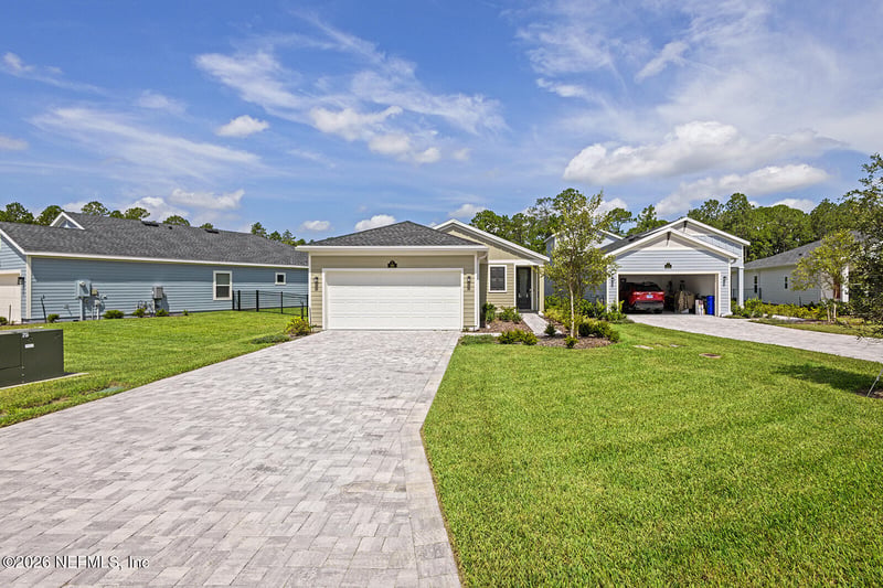 99 Round Robin, St Johns, FL 32259