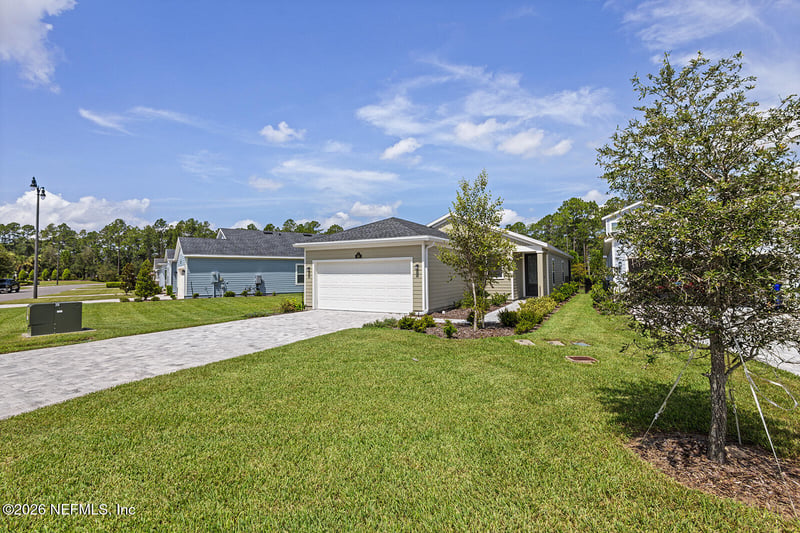 99 Round Robin, St Johns, FL 32259