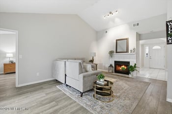 9910 Fawn Brook Dr, Jacksonville, FL 32256