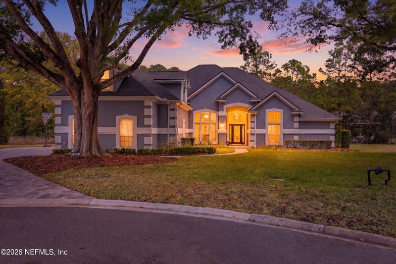 9911 Chelsea Lake Rd, Jacksonville, FL 32256