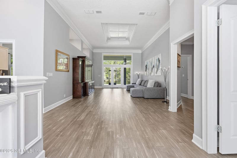 9911 Chelsea Lake Rd, Jacksonville, FL 32256