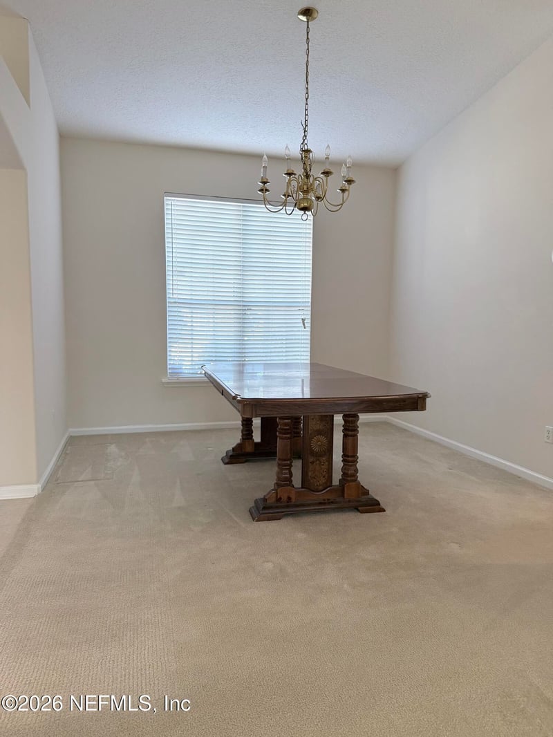992 Hyannis Port Dr, Jacksonville, FL 32225