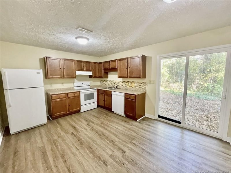 Aftonshire Dr, Fayetteville, NC 28304