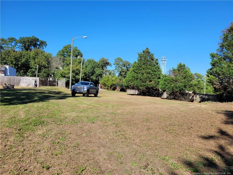 Bradford Ave, Fayetteville, NC 28301