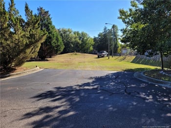 Bradford Ave, Fayetteville, NC 28301