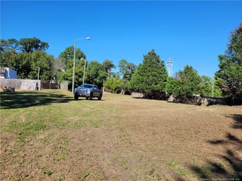 Bradford Ave, Fayetteville, NC 28301