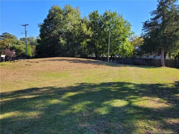 Bradford Ave, Fayetteville, NC 28301