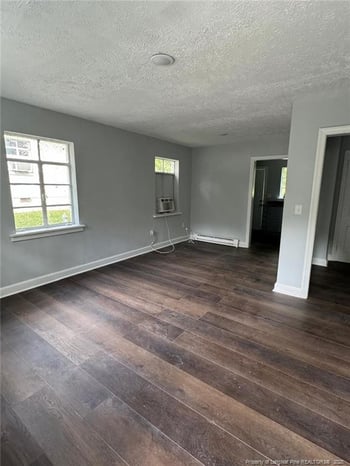 Briarcliff Dr, Fayetteville, NC 28305