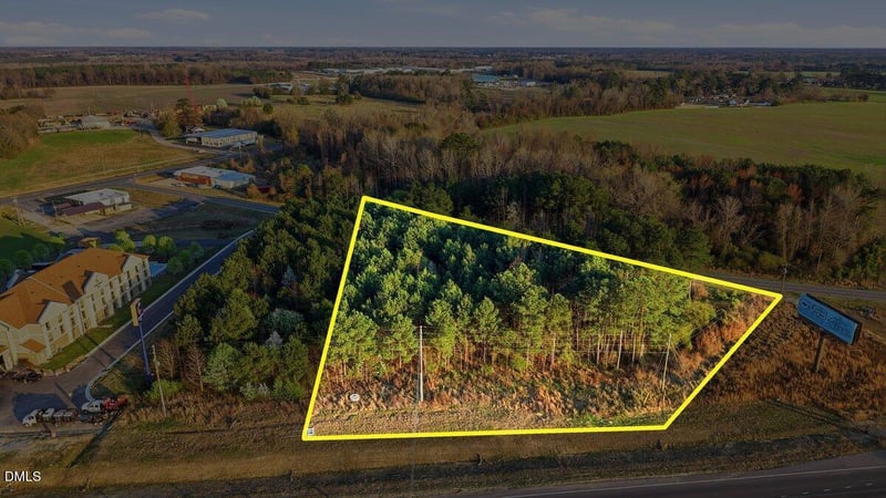 Bud Hawkins Rd, Dunn, NC 28334