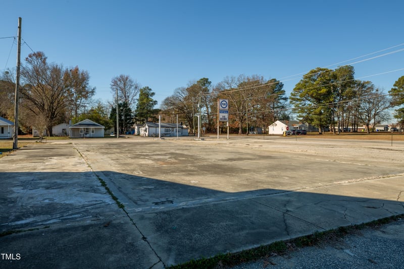 Dunn , Benson, NC 27504
