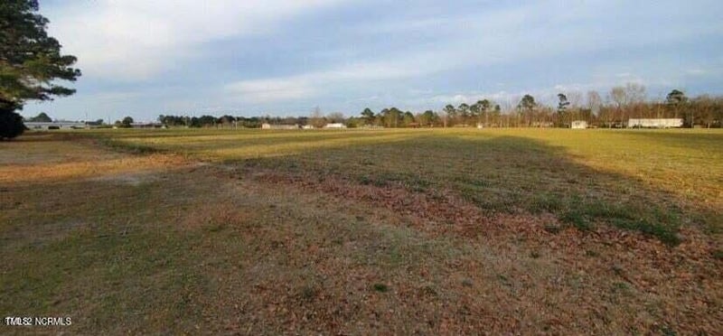 Glover Rd, Dunn, NC 28334