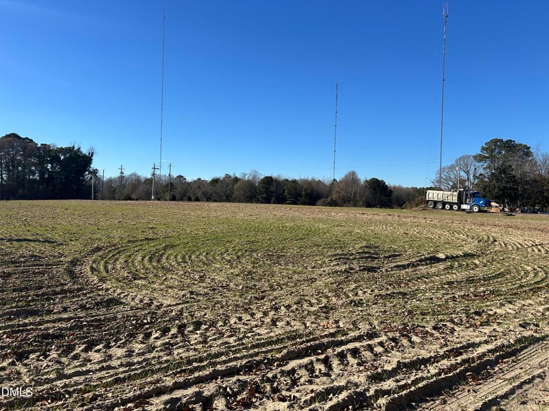 Guy Rd, Clayton, NC 27520