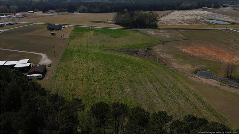 Hannah Creek Rd, Benson, NC 27504