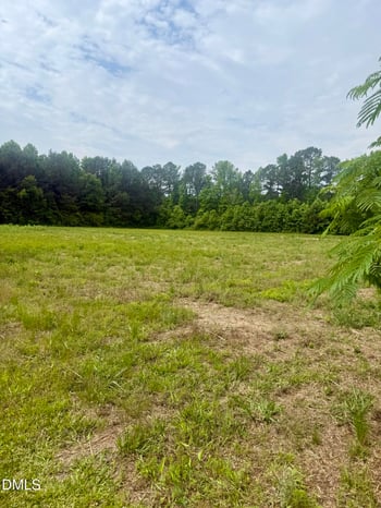 Happy Trails Off Ln, Dunn, NC 28334