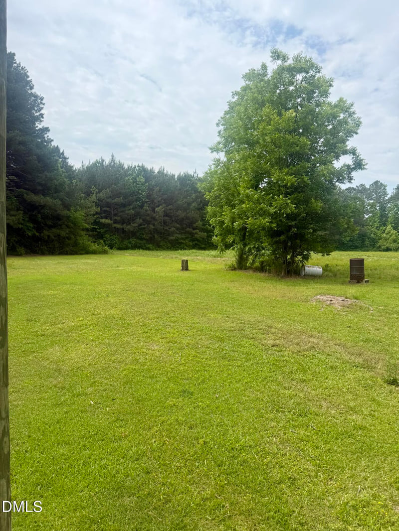Happy Trails Off Ln, Dunn, NC 28334
