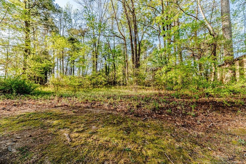 Hillwood St, Sanford, NC 27330