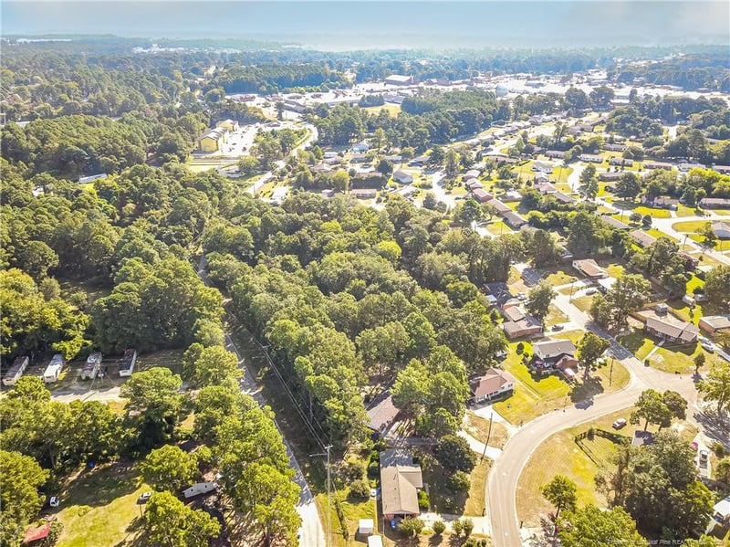 Horseshoe Rd, Fayetteville, NC 28303