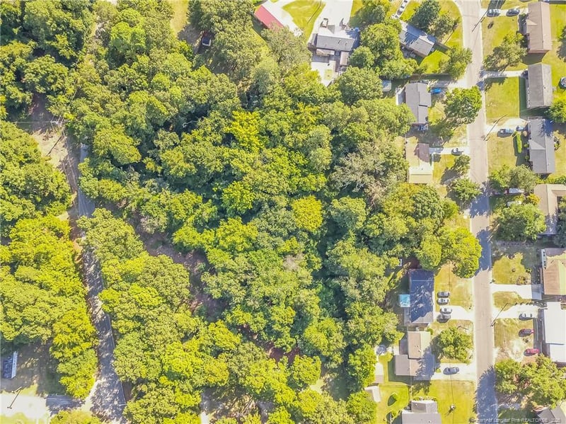 Horseshoe Rd, Fayetteville, NC 28303