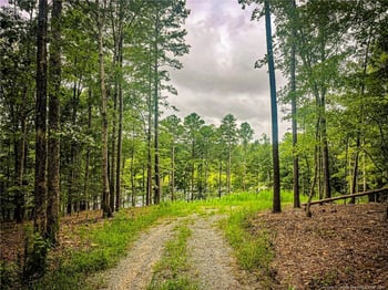 Jennifer Ln, Sanford, NC 27330