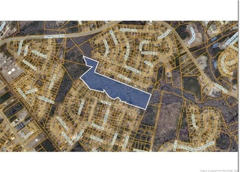 Lake Ave, Fayetteville, NC 28301