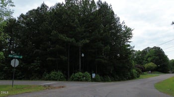 Landing Dr, Sanford, NC 27330