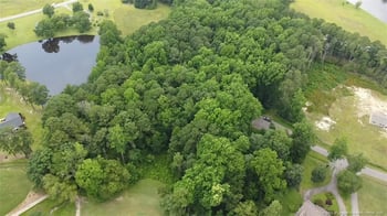 Lark Ln, Sanford, NC 27332