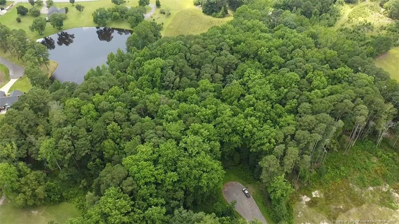 Lark Ln, Sanford, NC 27332