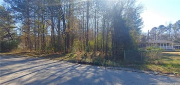 Neal St, Fayetteville, NC 28312